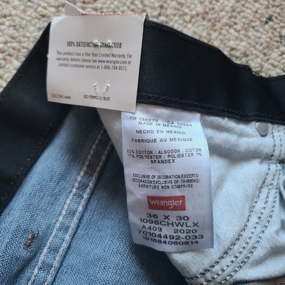 NWT Mens Wrangler Regular Fit Performance Jeans 36x30 - Picture 8 of 9